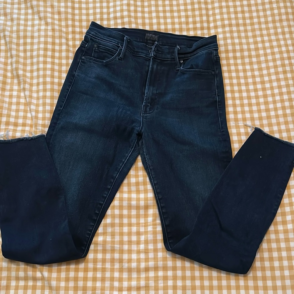 MOTHER Stunner zip ankle step fray jeans